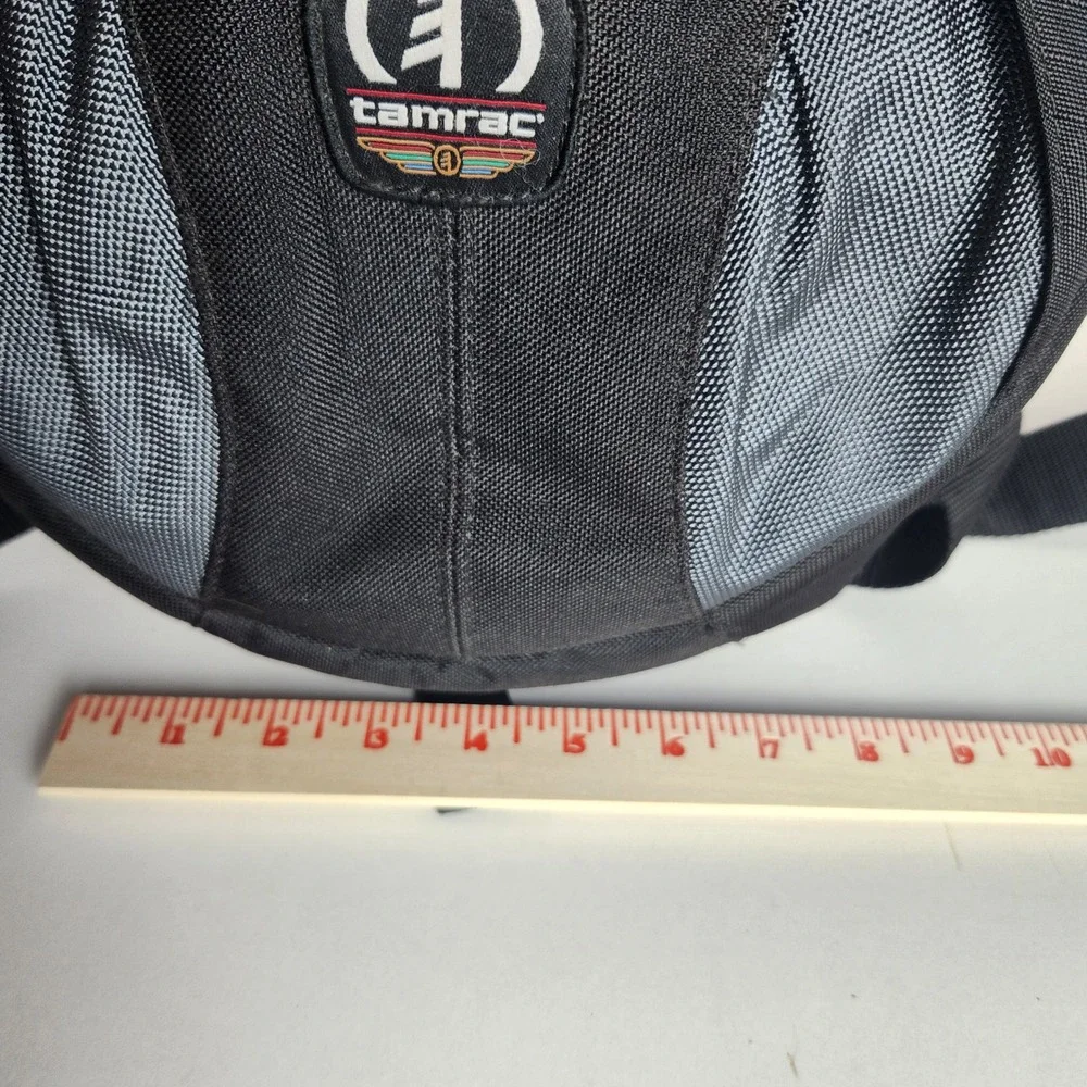 Tamrac 5767 Velocity 7x Sling Pack Camera Bag Black Gray DSLR Messenger